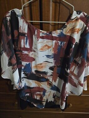 Abstract Brushstroke Print Women's Top in White and Rust